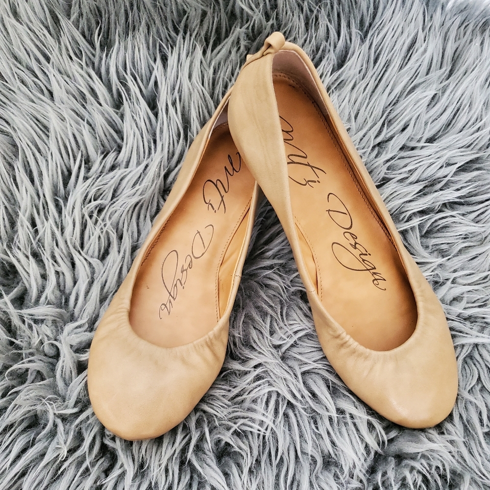 MTI Design tan faux leather flats